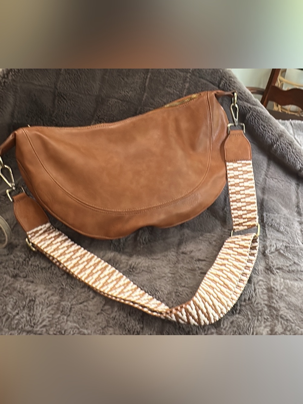 Antropologie (Urban Originals) Luna Tan Brown Shoulder/crossbody 9x5 (bags23)